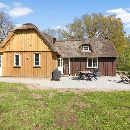 Fina - 15km From The Sea In Western Jutland By Interhome Vakantiehuis